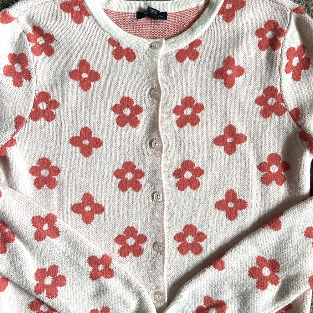 NWT Wild Fable Retro flower button up cardigan. small